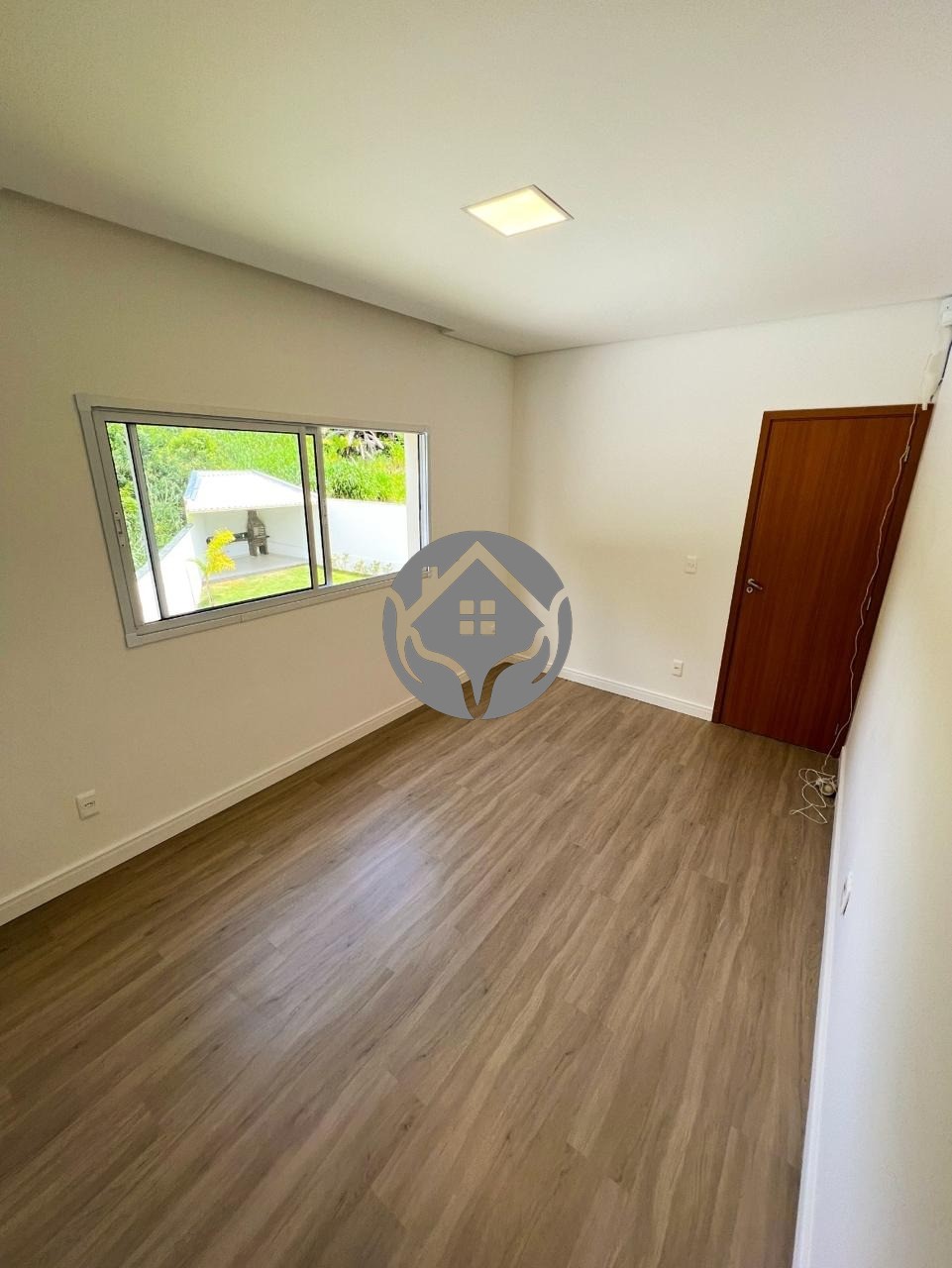 Casa à venda com 3 quartos, 113m² - Foto 11