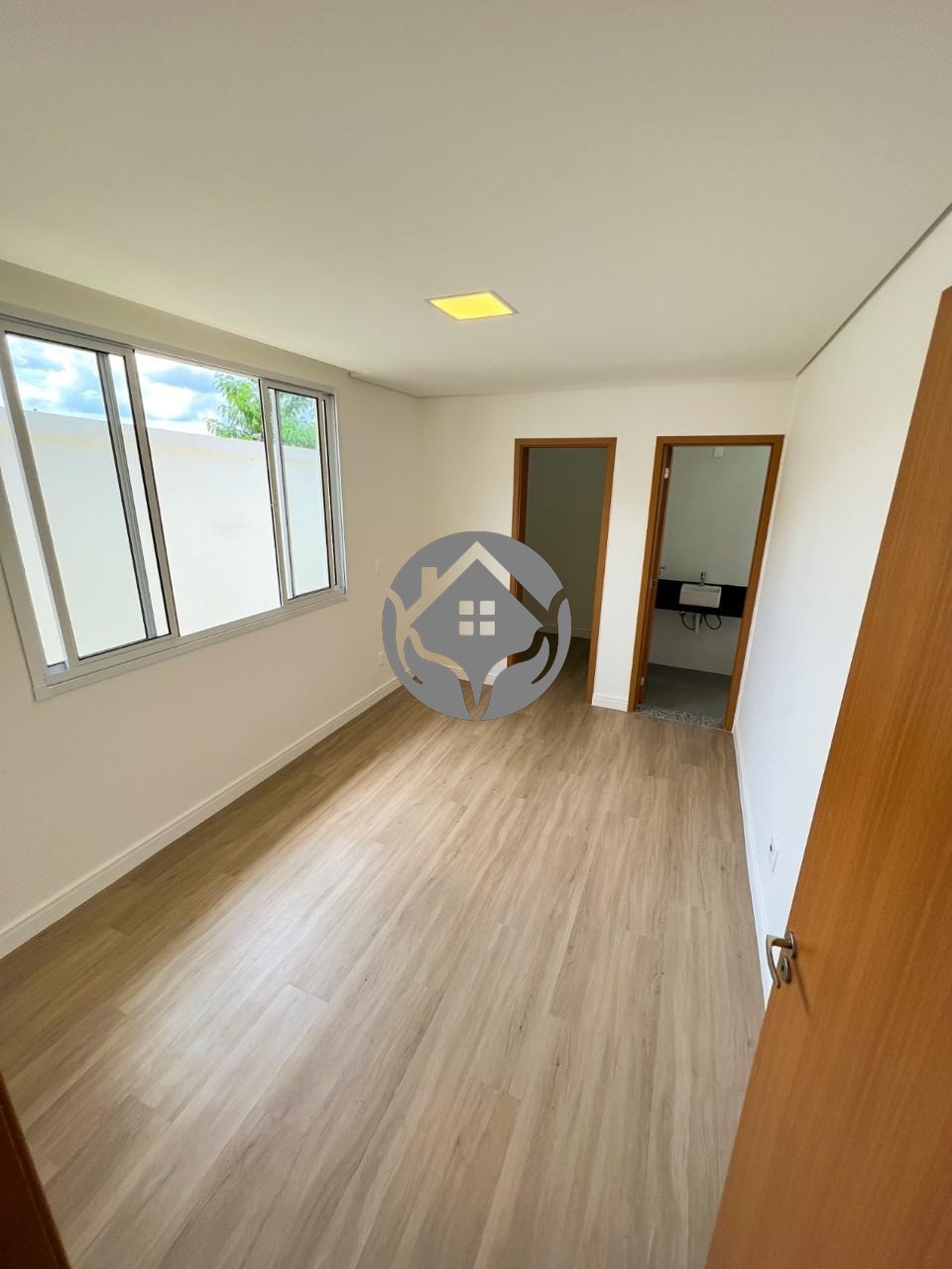 Casa à venda com 3 quartos, 113m² - Foto 13