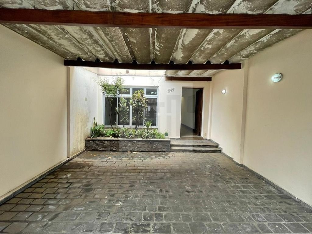 Casa à venda com 3 quartos, 140m² - Foto 2