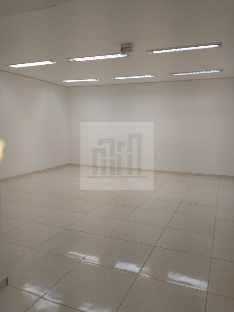 Imóvel Comercial Padrão para alugar, 300m² - Foto 17