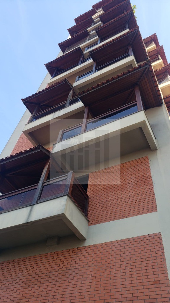 Apartamento à venda e aluguel com 4 quartos, 190m² - Foto 5