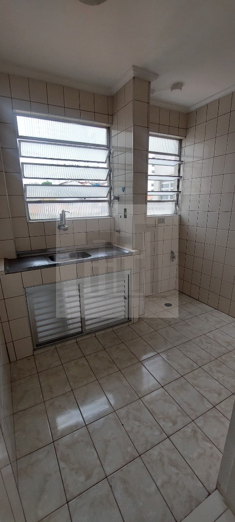 Apartamento para alugar com 2 quartos, 62m² - Foto 11