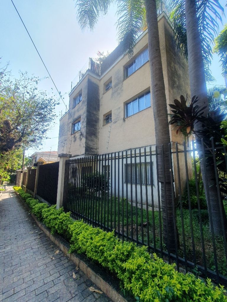 Apartamento para alugar com 3 quartos, 137m² - Foto 11