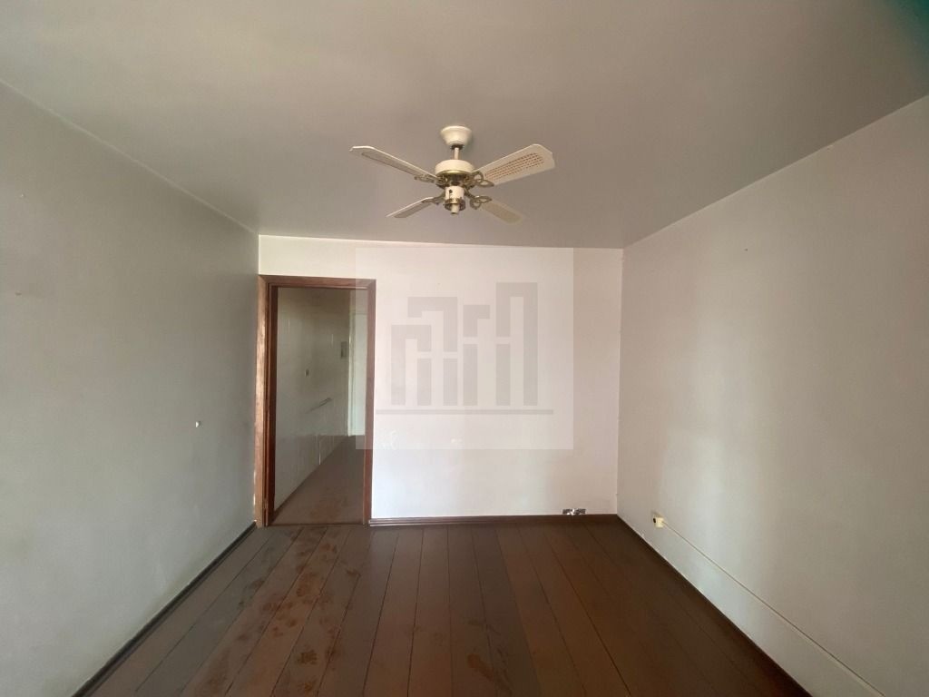 Apartamento à venda com 3 quartos, 95m² - Foto 10