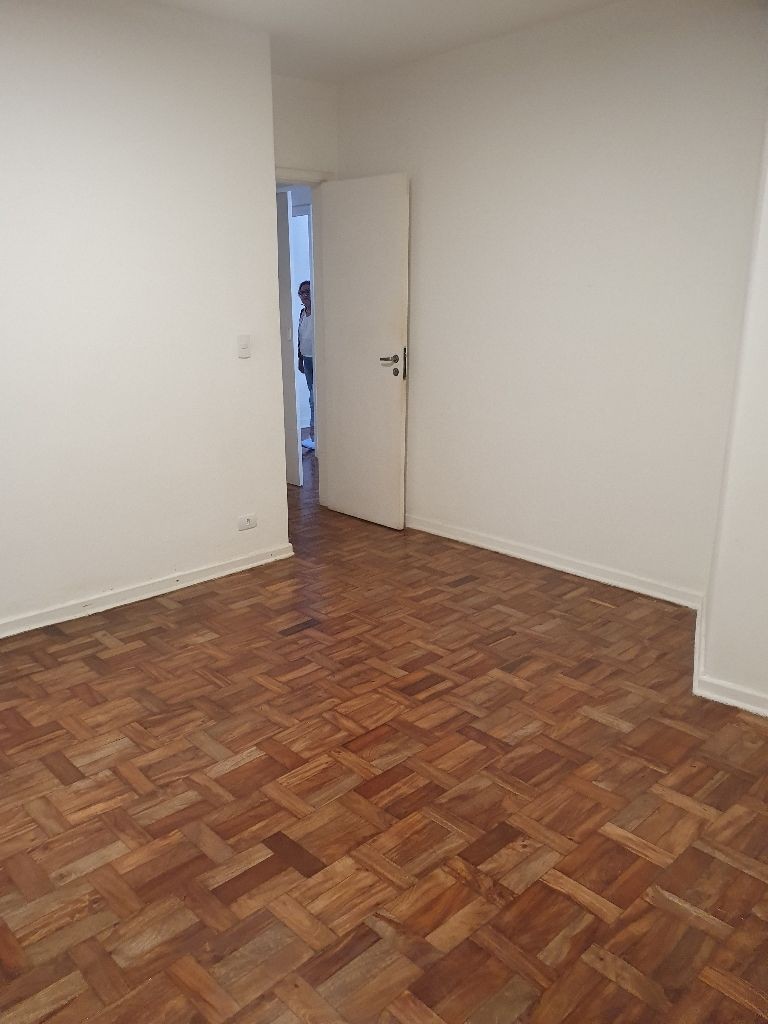 Apartamento para alugar com 3 quartos, 137m² - Foto 30