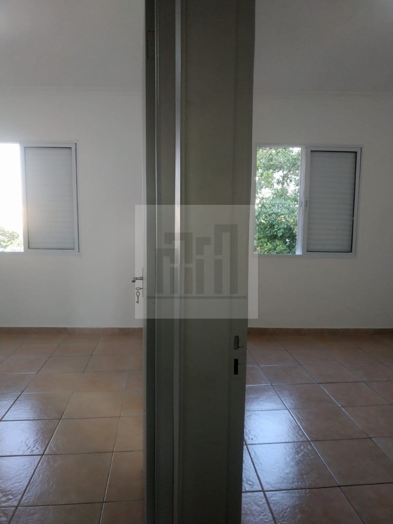 Apartamento para alugar com 2 quartos, 75m² - Foto 11