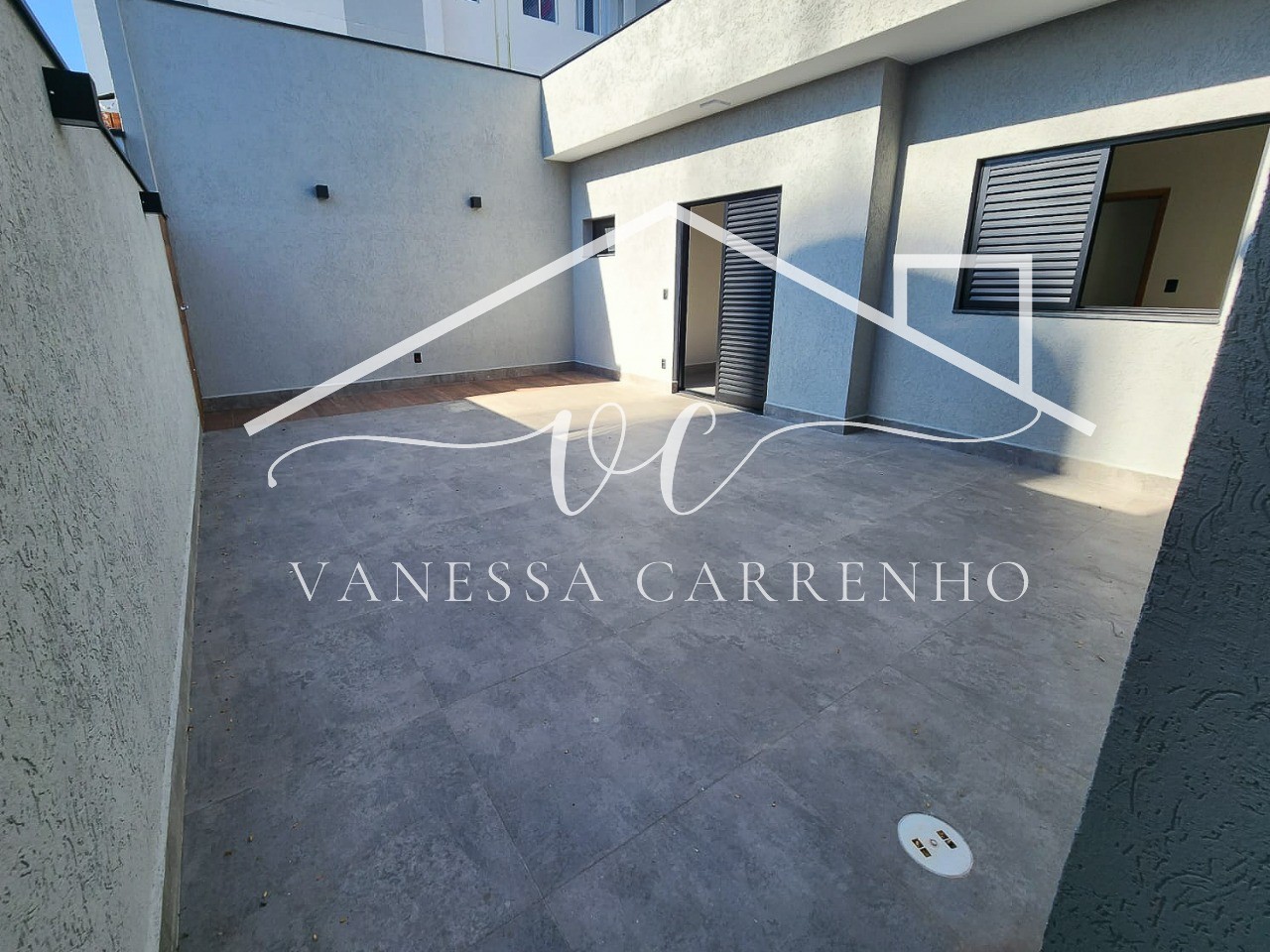 Casa para alugar com 4 quartos, 250m² - Foto 15