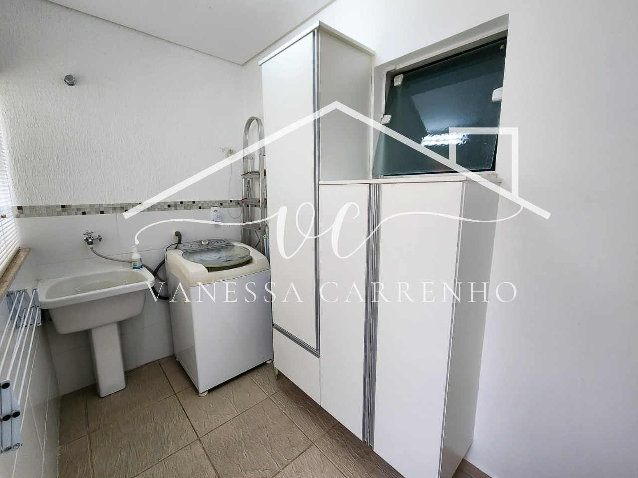 Casa à venda com 4 quartos, 250m² - Foto 22