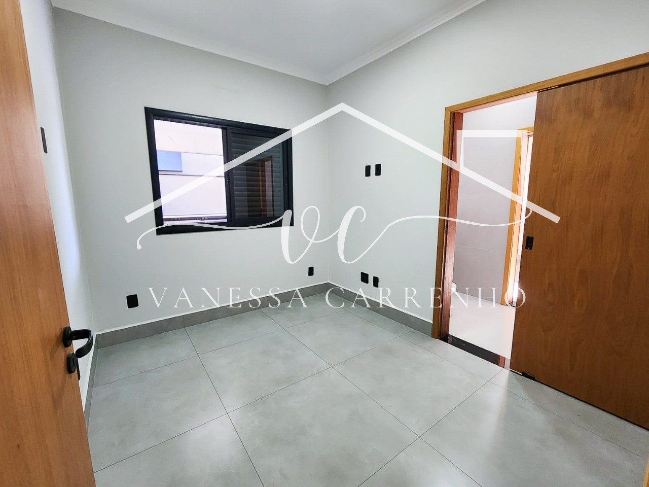 Casa para alugar com 4 quartos, 250m² - Foto 31