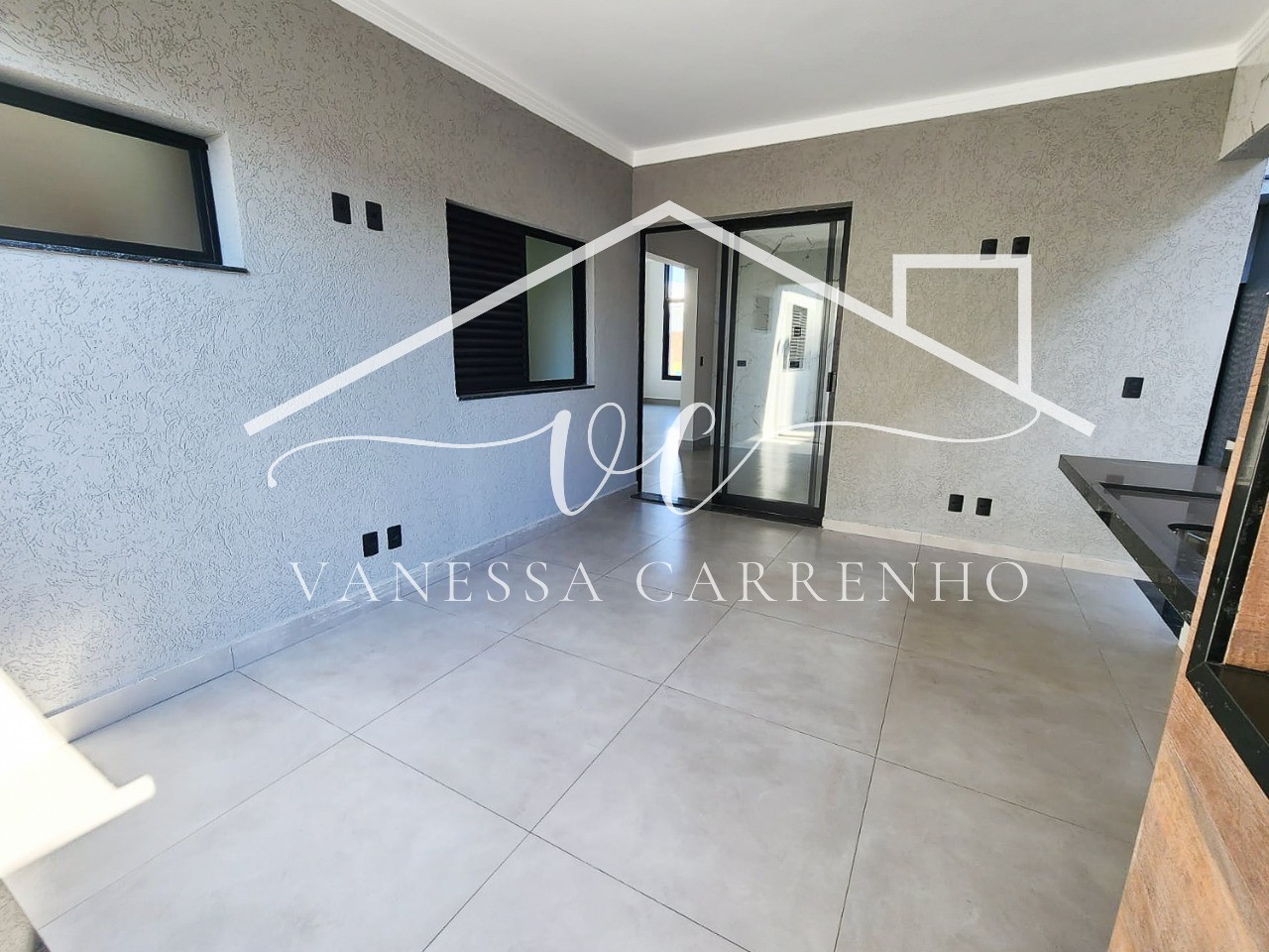 Casa para alugar com 4 quartos, 250m² - Foto 18