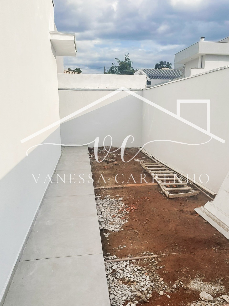 Casa à venda com 3 quartos, 250m² - Foto 6