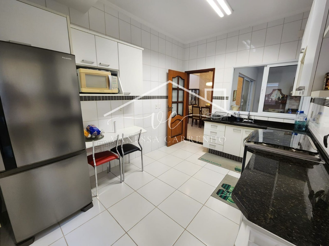 Casa à venda com 3 quartos, 250m² - Foto 7