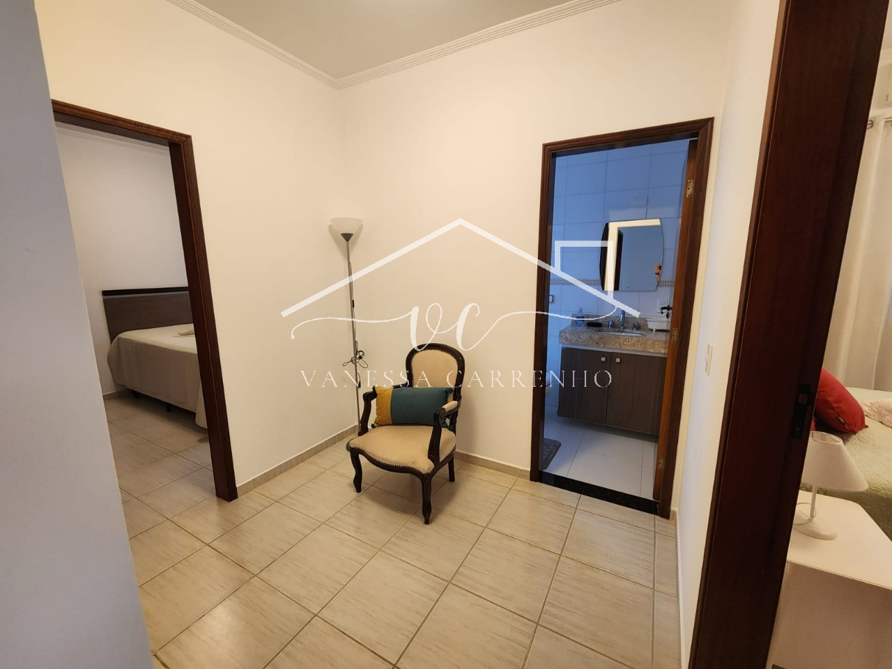 Casa à venda com 3 quartos, 250m² - Foto 27