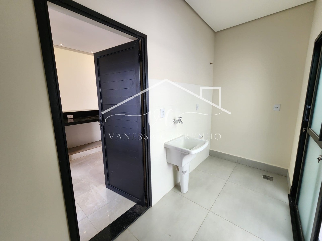 Casa à venda com 3 quartos, 250m² - Foto 10