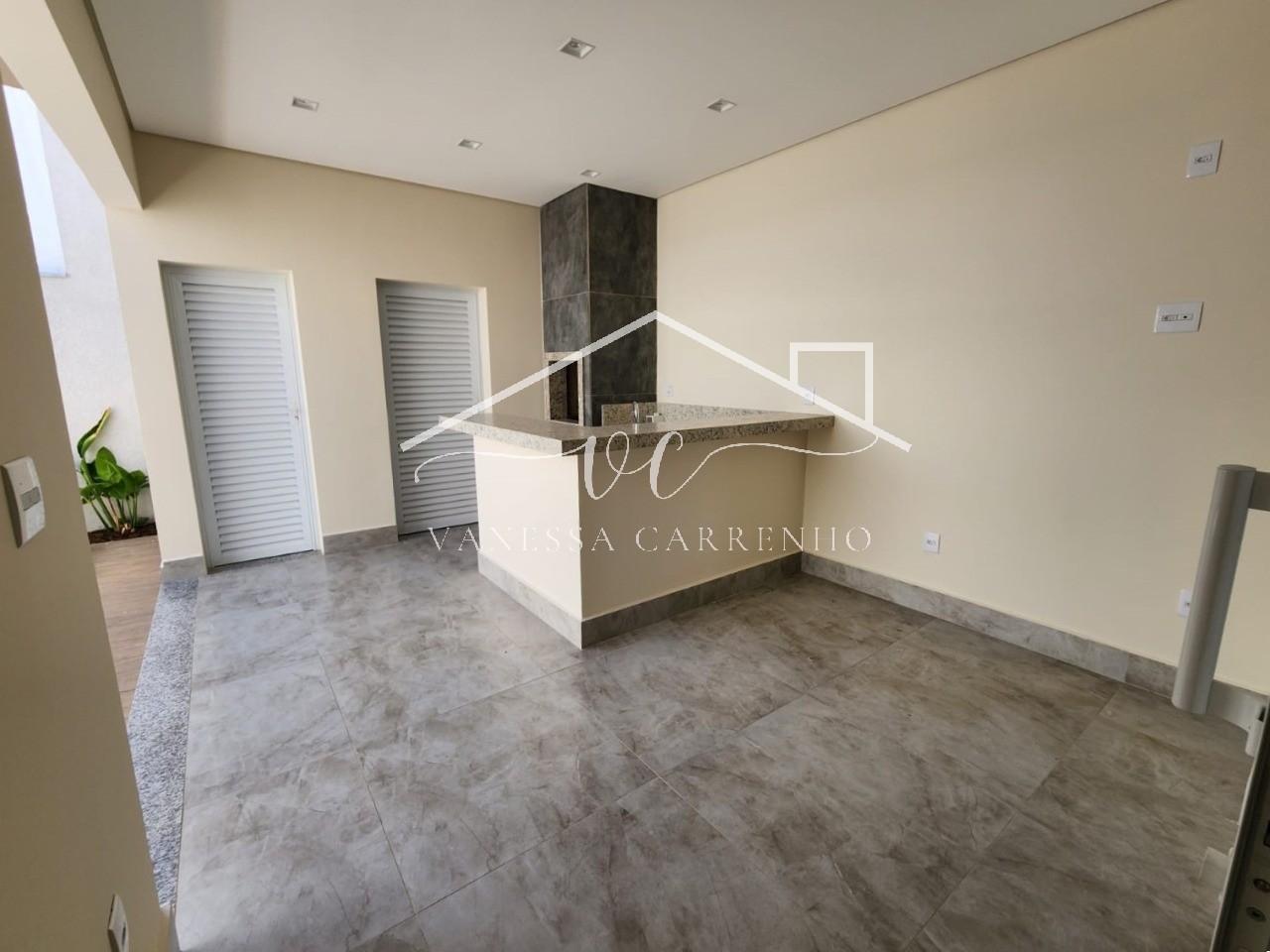 Casa à venda com 3 quartos, 250m² - Foto 9