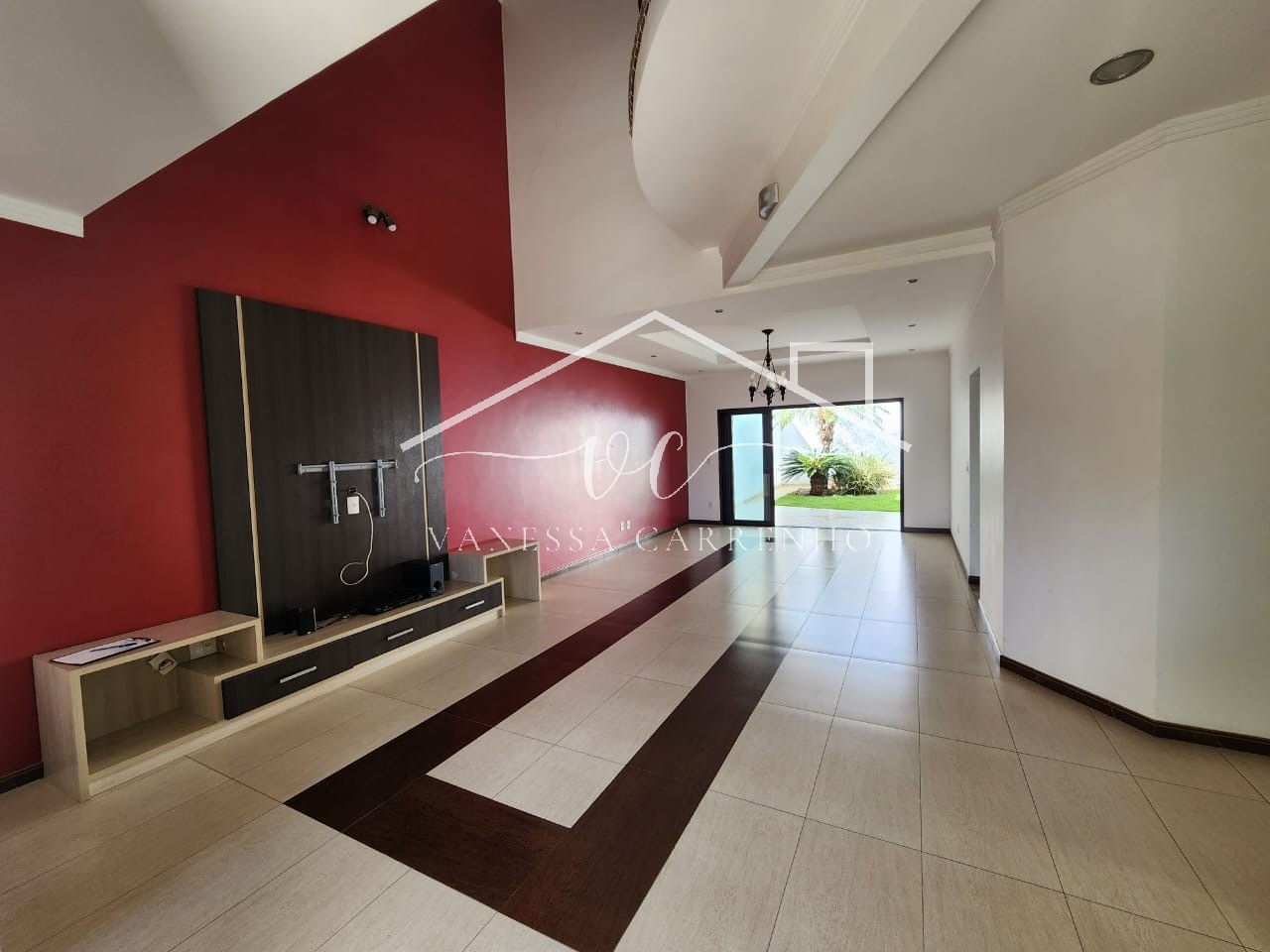 Casa à venda com 3 quartos, 268m² - Foto 2