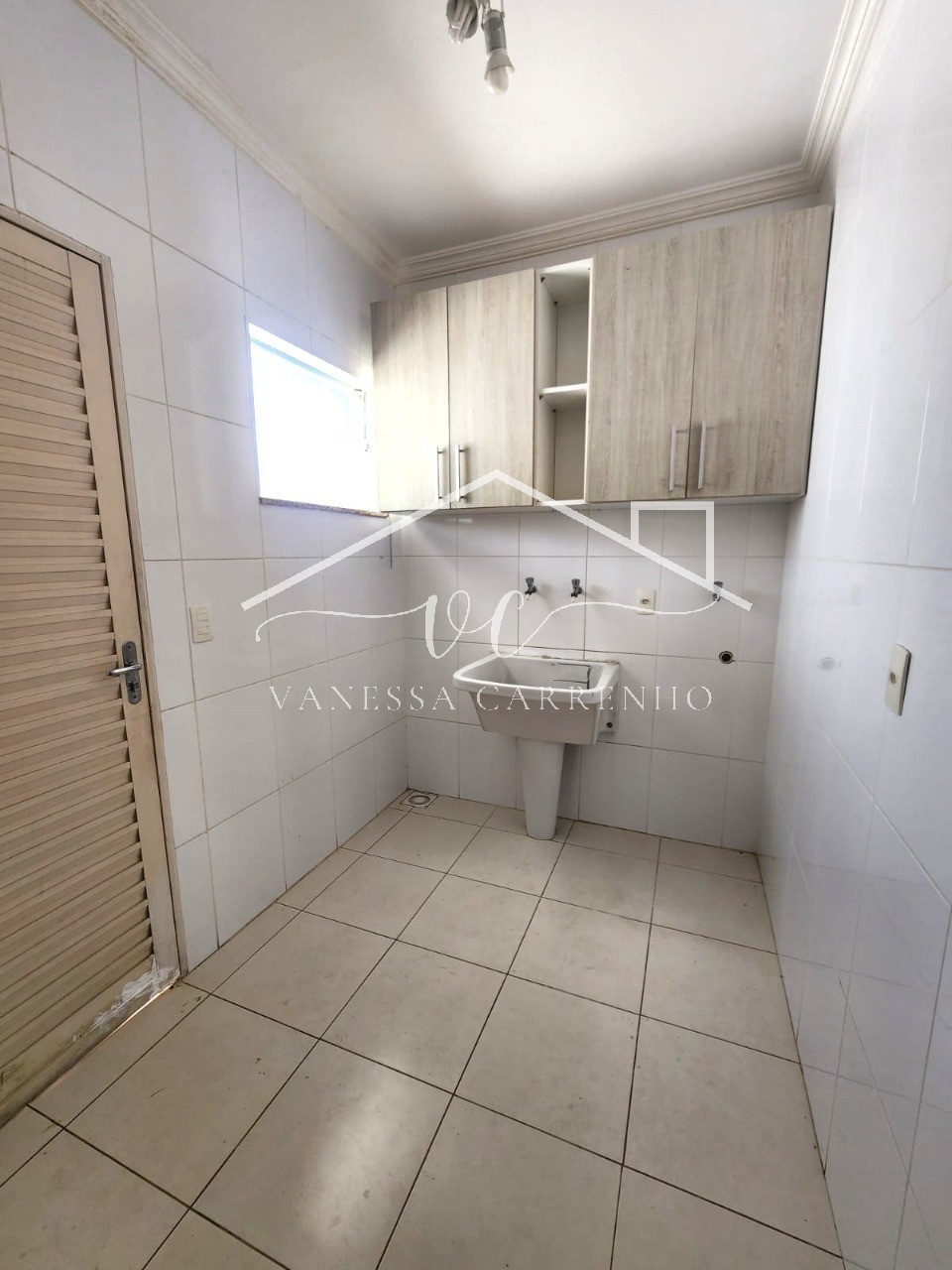 Casa à venda com 3 quartos, 250m² - Foto 7