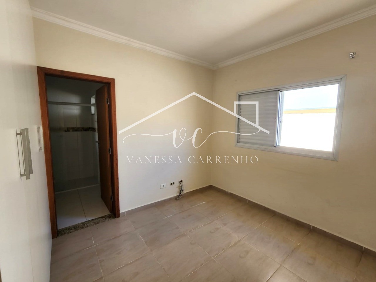 Casa à venda com 3 quartos, 250m² - Foto 9