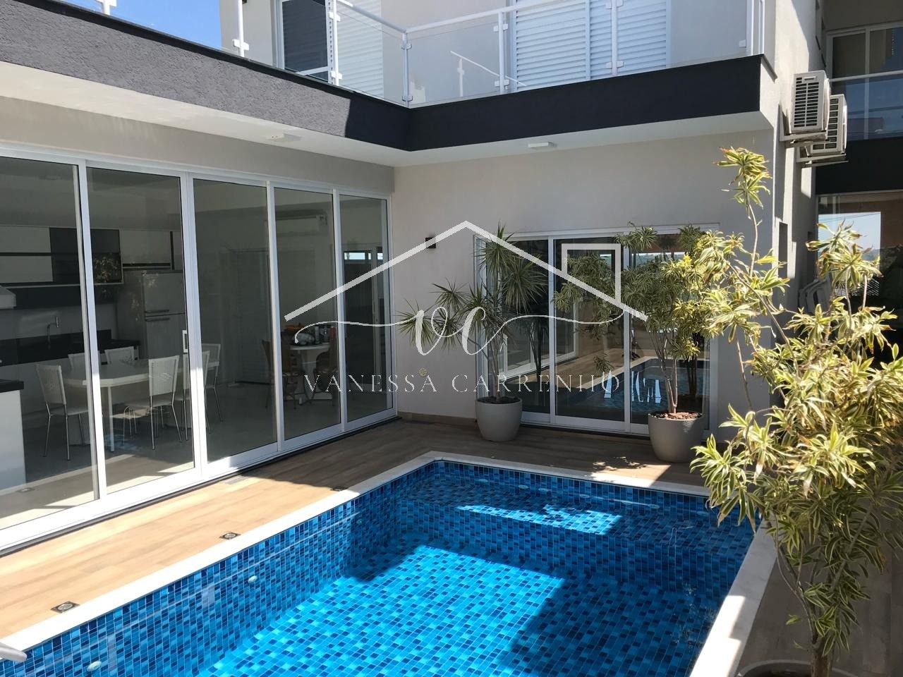 Casa à venda e aluguel com 3 quartos, 306m² - Foto 8