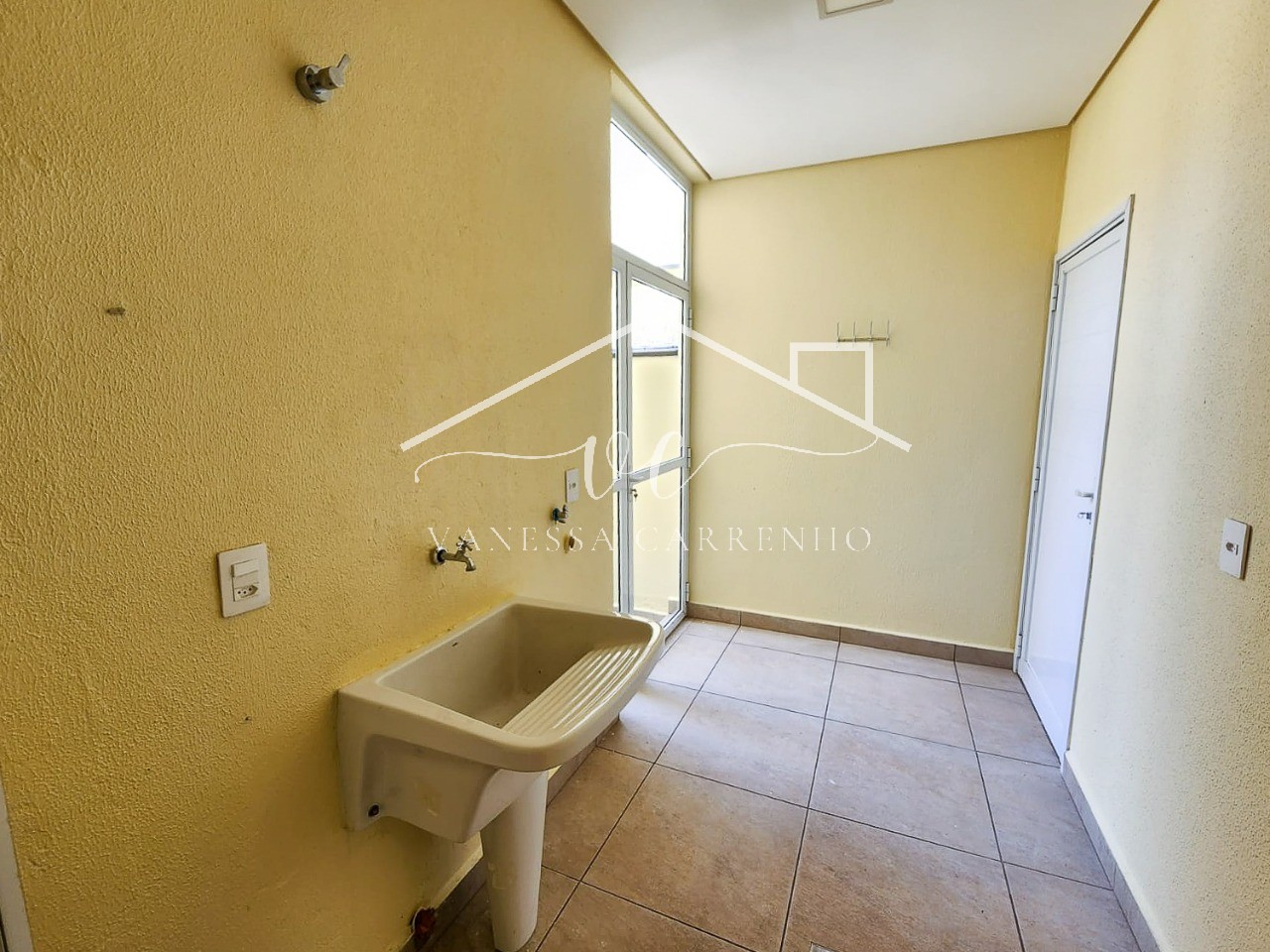 Casa à venda e aluguel com 3 quartos, 250m² - Foto 19