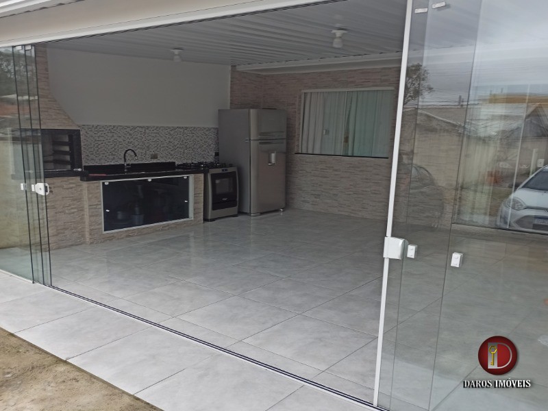 Casa à venda com 2 quartos, 83m² - Foto 2