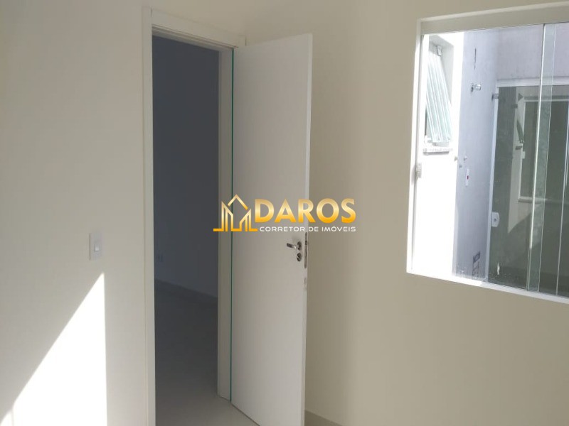 Casa à venda com 2 quartos, 86m² - Foto 11