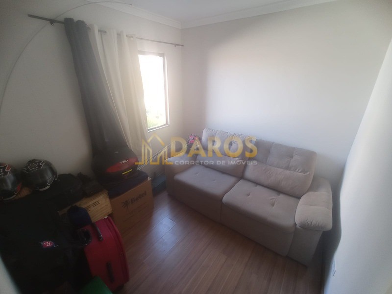 Apartamento à venda com 3 quartos, 74m² - Foto 2