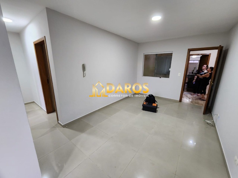 Apartamento à venda com 2 quartos, 53m² - Foto 3