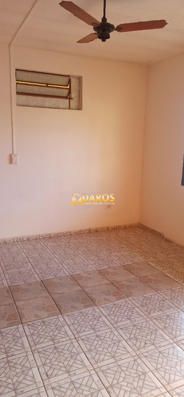 Casa à venda com 2 quartos, 312m² - Foto 11