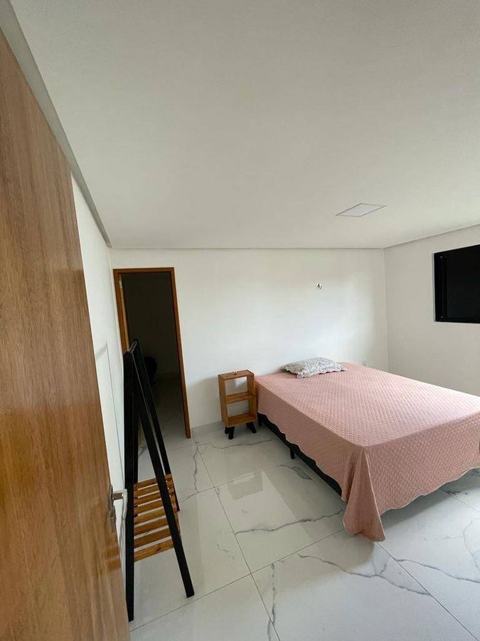 Casa em condomínio fechado 136m² 3 suítes em Bananeiras, a venda por R$690.000,00.