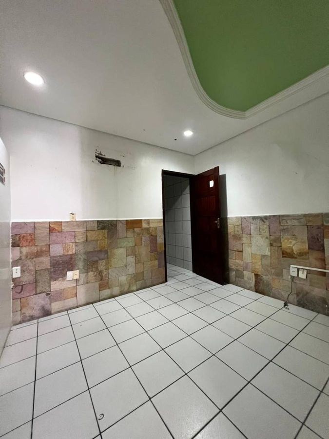 PREDIO COMERCIAL A VENDA NA TORRE 340 MIL