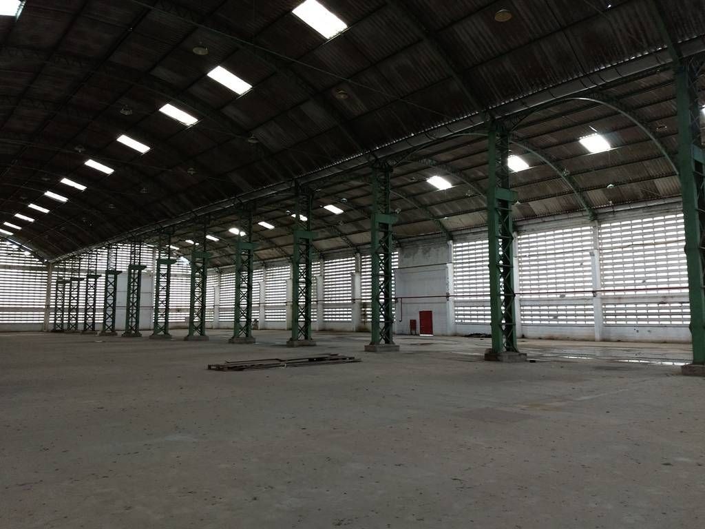 GALPÃO COM TERRENO MEDINDO 40 MIL MTS² NO BAIRRO DAS INDUSTRIAS POR 14.800.000,00 MILHÕES