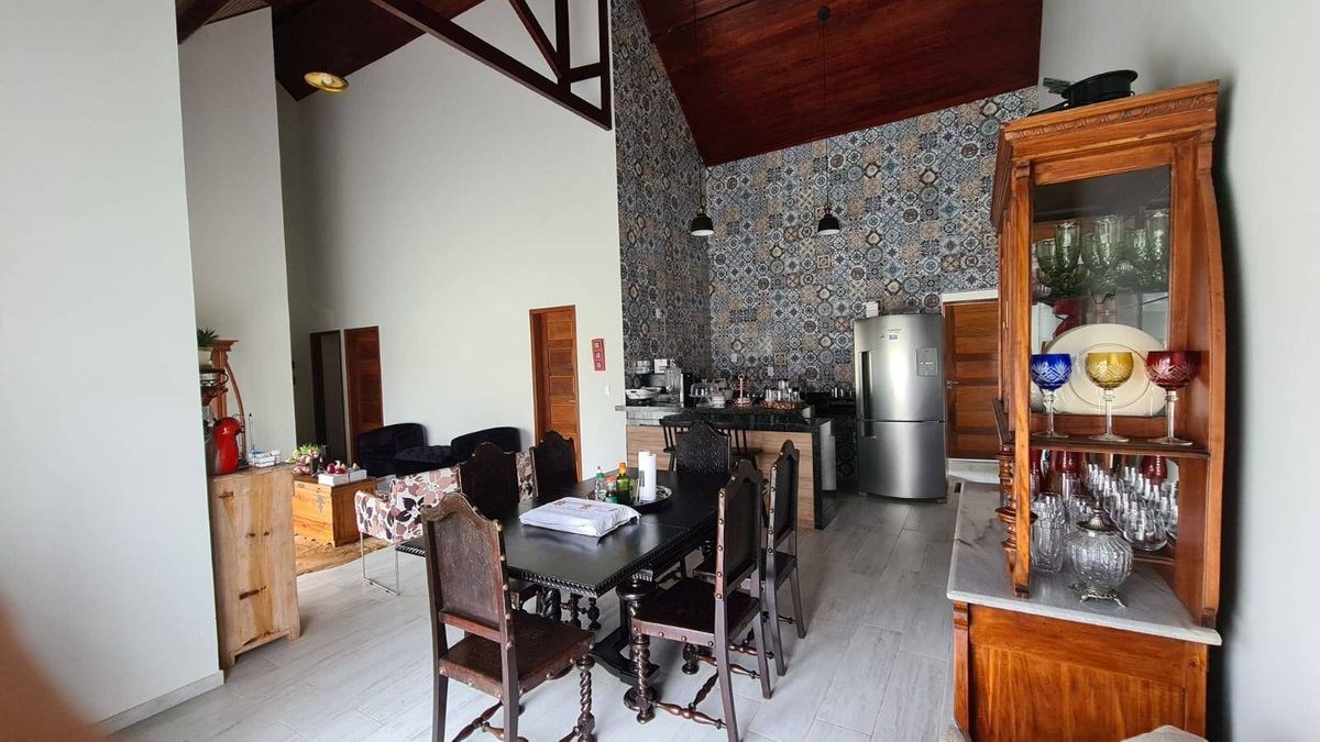 Casa com 03 Quartos em Bananeiras no Condomínio Águas da Serra á venda por 1.200.000,00