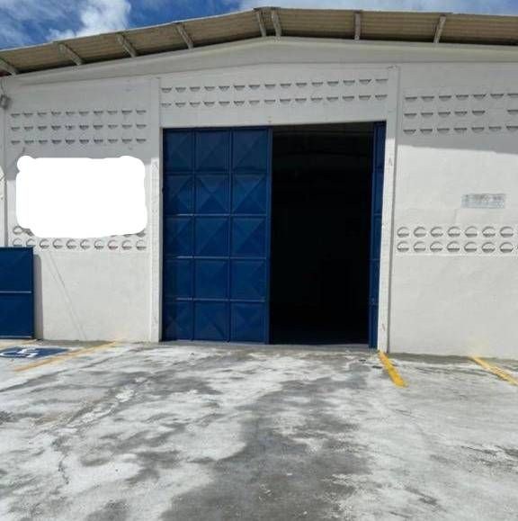 Galpão 500m² em Cabedelo, para locação por R$8.000,00.