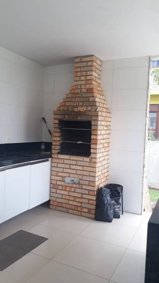 Casa em condomínio fechado 240m² 3 suítes em Bananeiras, a venda por R$1.300.000,00.