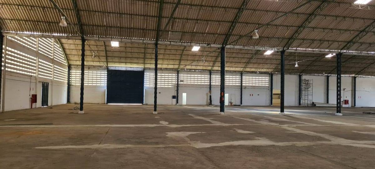 GALPÃO 3.600 MTS² POR 36 MIL REAIS NO BAIRRO DAS INDUSTRIAS