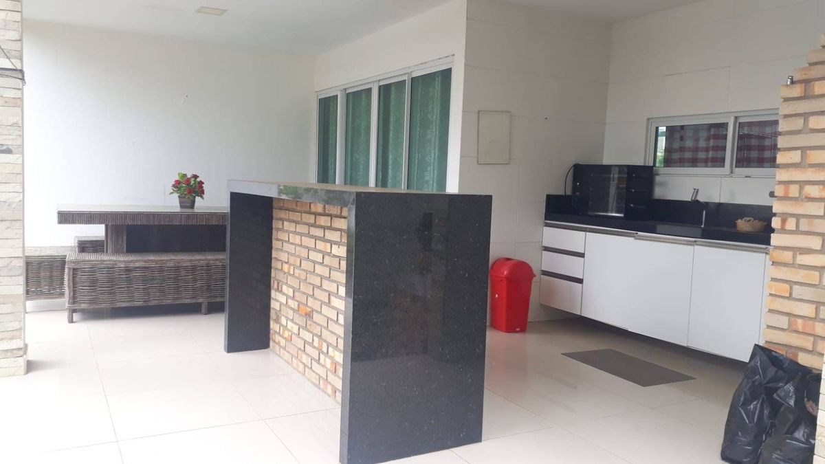 Casa em condomínio fechado 240m² 3 suítes em Bananeiras, a venda por R$1.300.000,00.