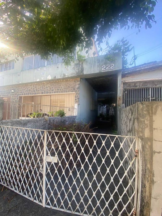 Casa Conjugada 180m2 com 03 Quartos no Centro á venda por 200.000,00