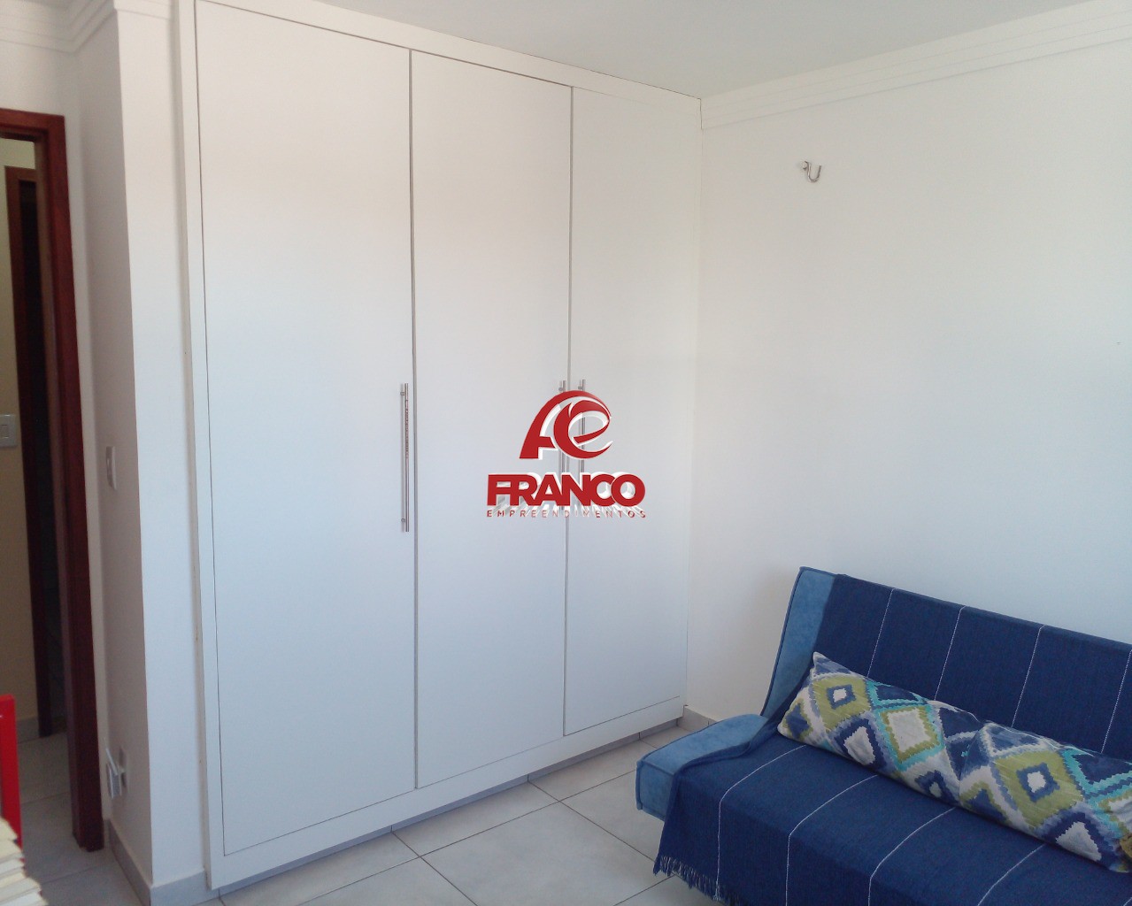 Apartamento para alugar com 3 quartos, 133m² - Foto 17