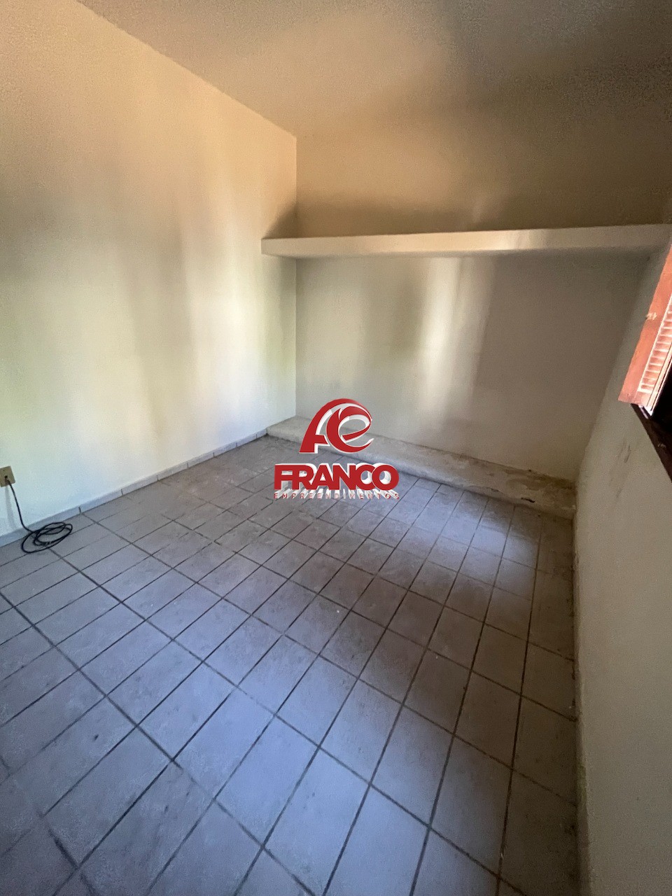 Casa à venda com 8 quartos, 480m² - Foto 36