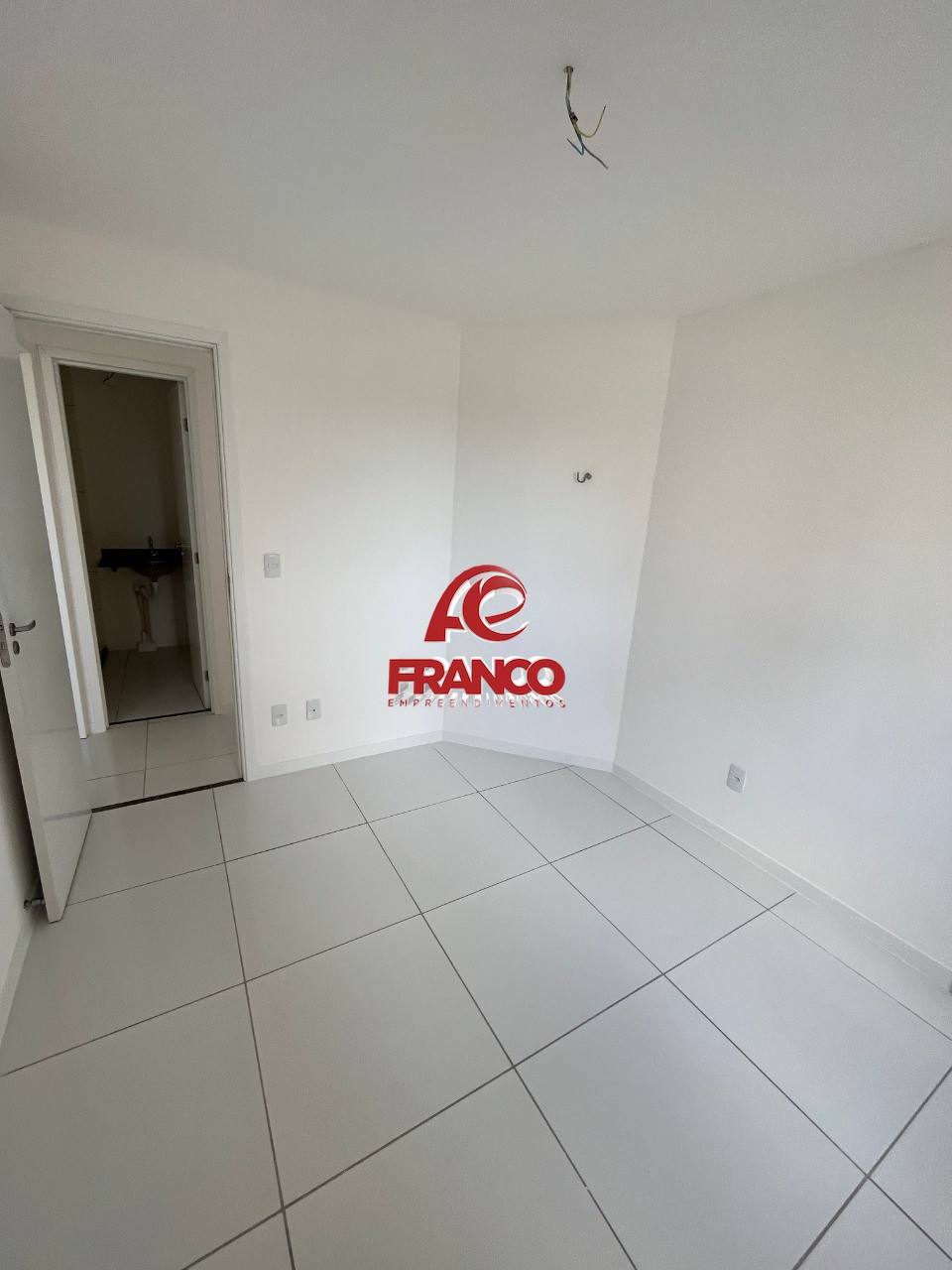 Apartamento à venda com 2 quartos, 56m² - Foto 9