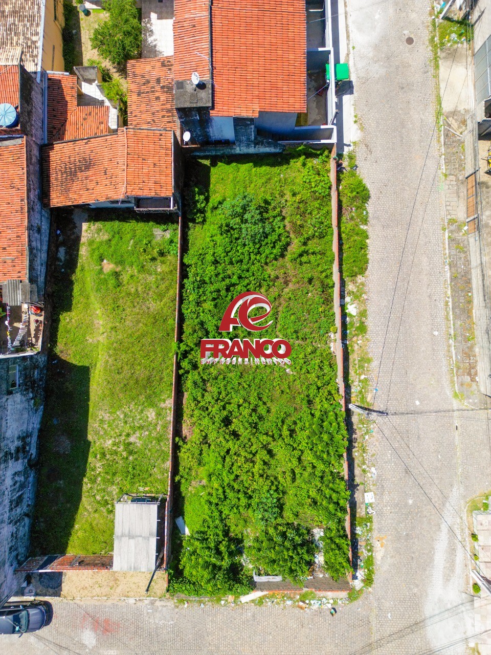 Terreno à venda, 300m² - Foto 1