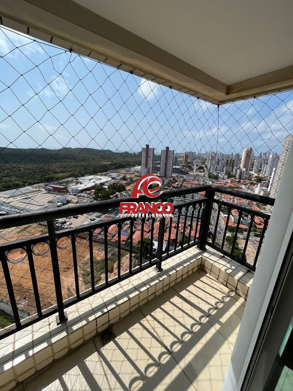 Apartamento para alugar com 3 quartos, 196m² - Foto 27