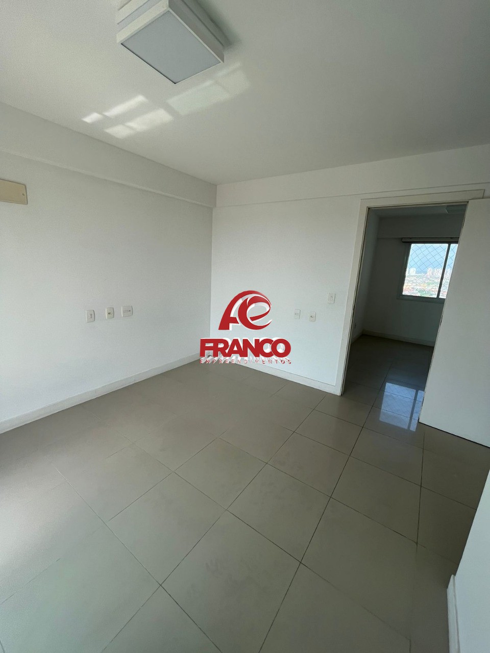 Apartamento para alugar com 3 quartos, 196m² - Foto 22