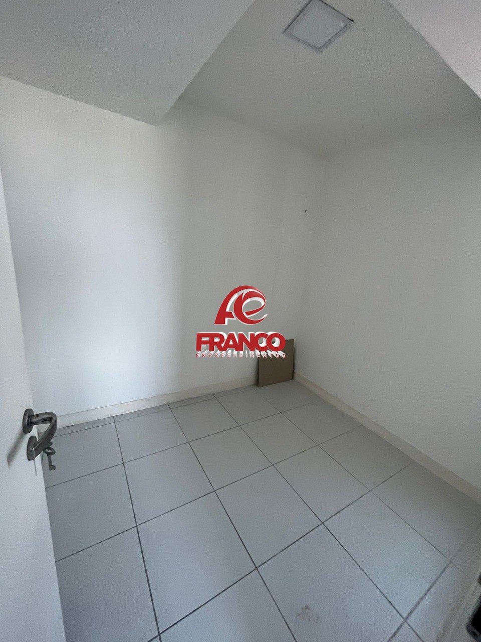 Apartamento para alugar com 3 quartos, 196m² - Foto 44