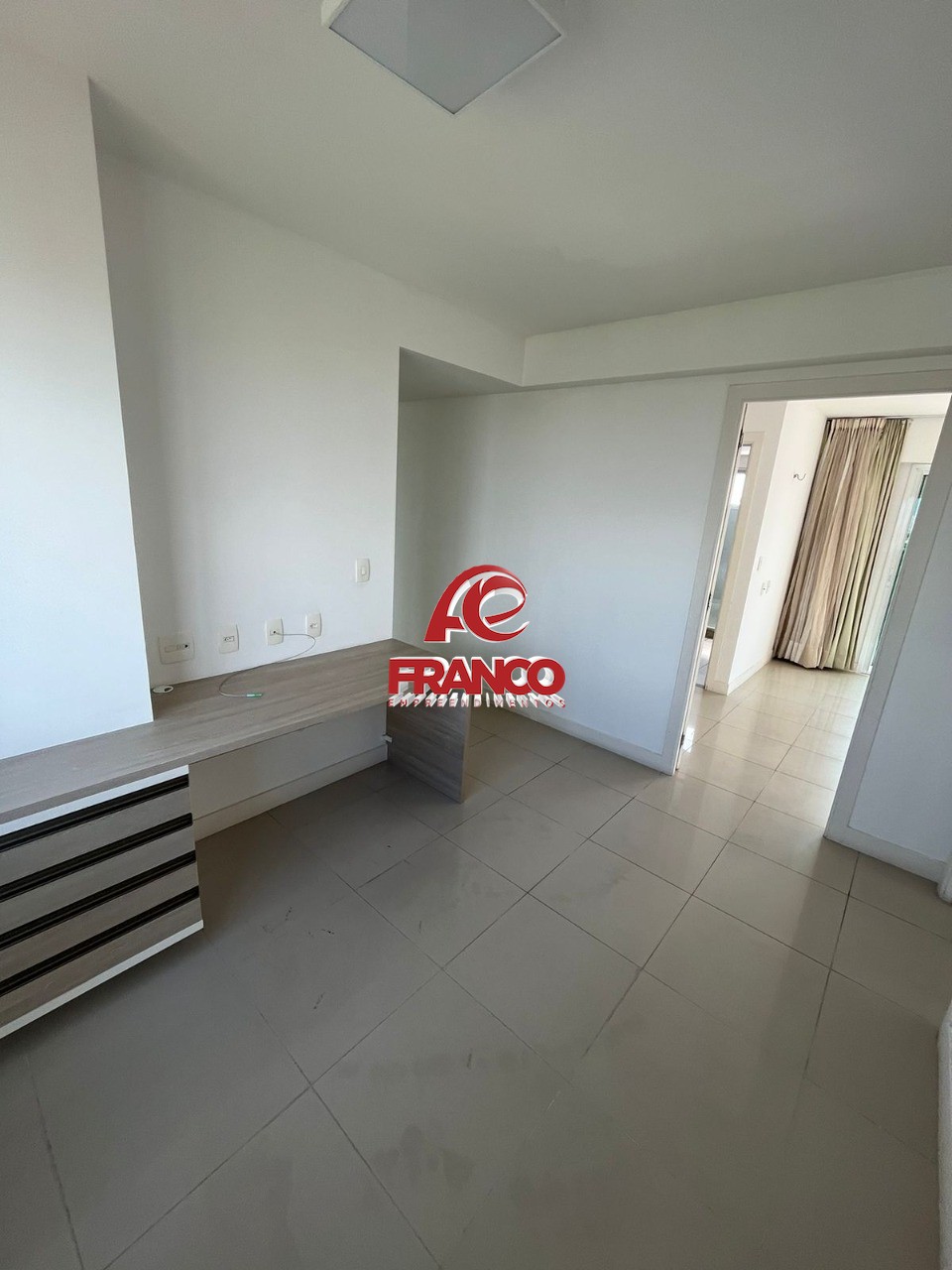 Apartamento para alugar com 3 quartos, 196m² - Foto 38