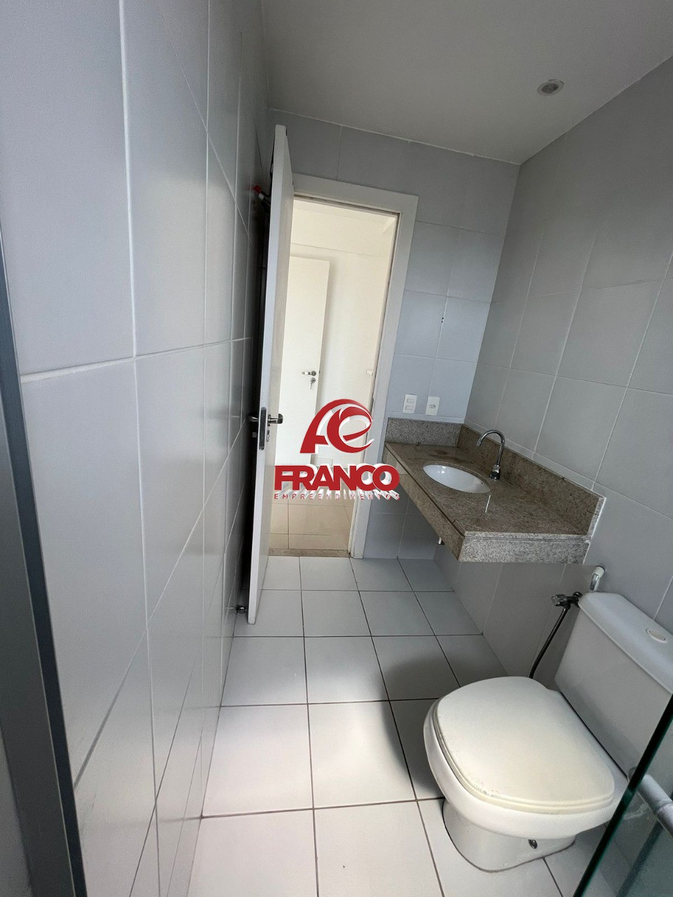 Apartamento para alugar com 3 quartos, 196m² - Foto 20