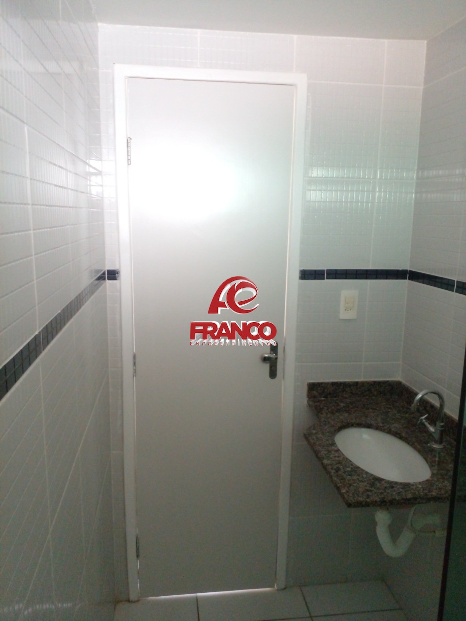 Apartamento à venda com 2 quartos, 55m² - Foto 17