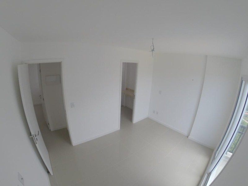 Apartamento à venda com 2 quartos, 79m² - Foto 2