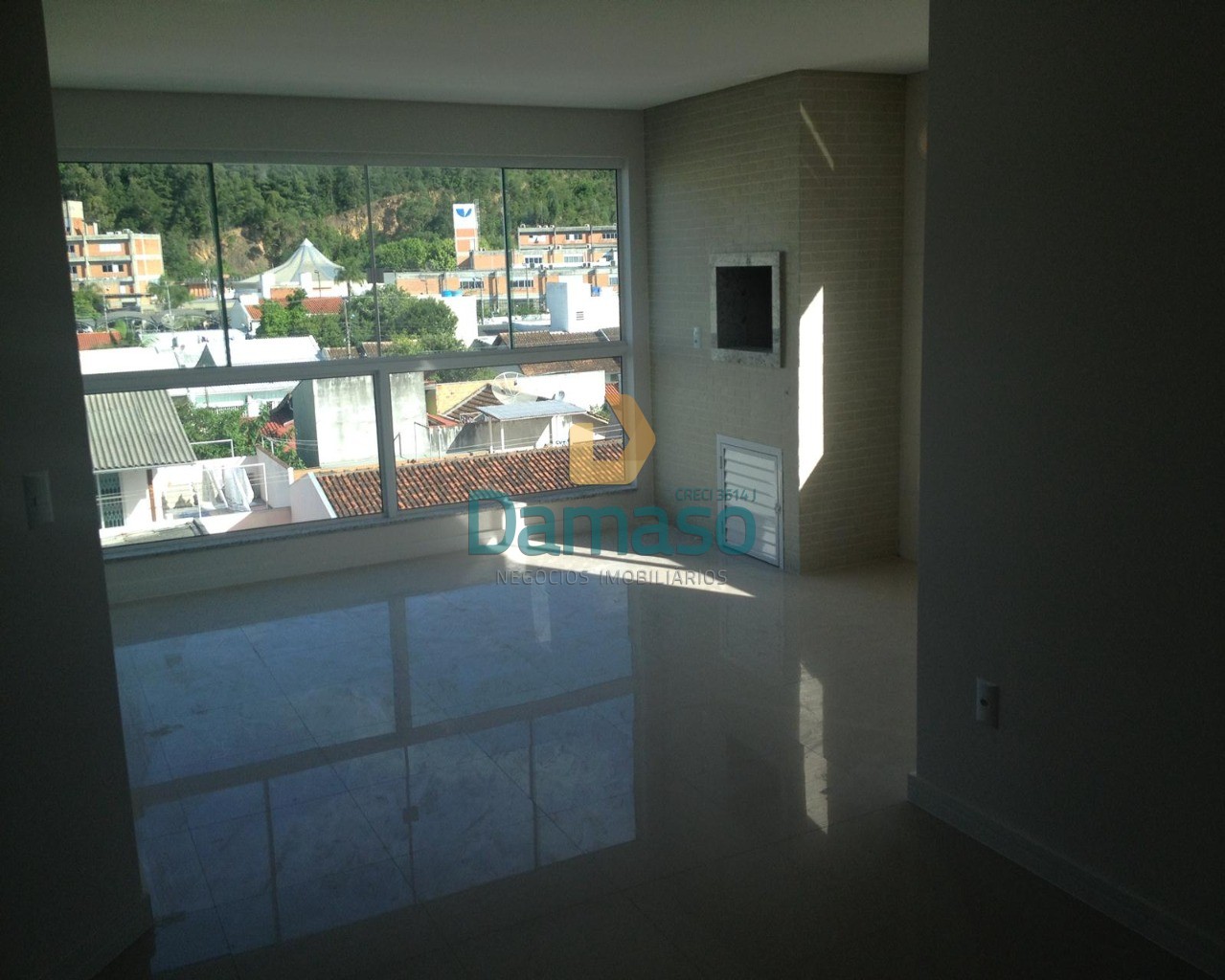 Apartamento à venda com 2 quartos, 68m² - Foto 1